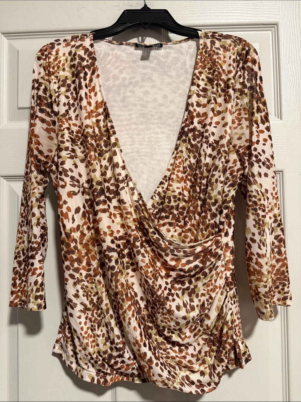 Cable & Gauge Ivory Long Sleeve Draped V-Neck Top with Brown Print